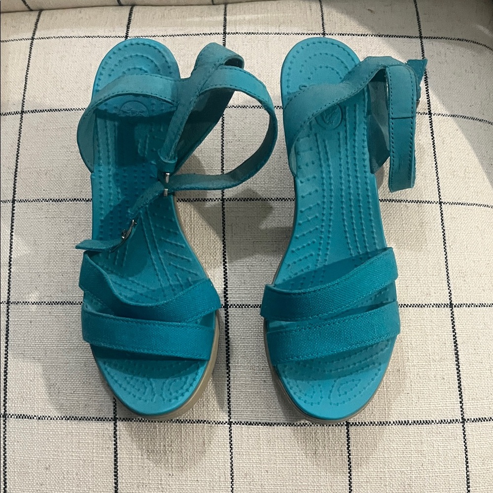 CROCS Teal Wedge Sandals